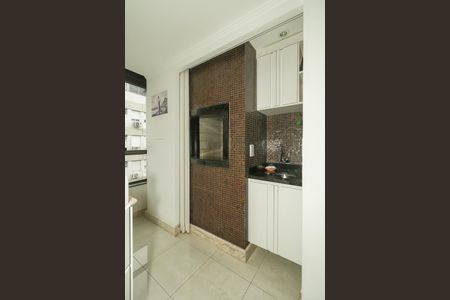 Apartamento à venda com 121m², 2 quartos e 2 vagasSala