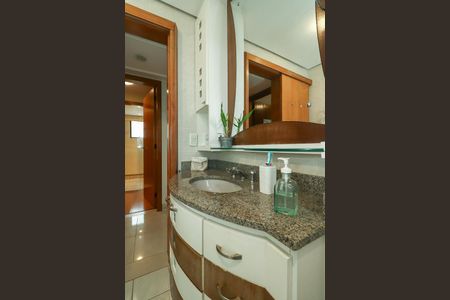 Apartamento à venda com 121m², 2 quartos e 2 vagasBanheiro