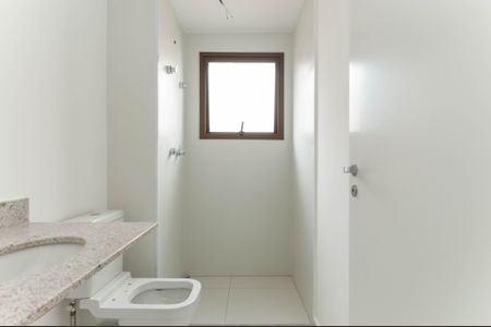 Apartamento à venda com 144m², 3 quartos e 3 vagas Apartamento à venda com 144m², 3 quartos e 3 vagasBanheiro da Suíte 1