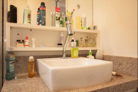 Apartamento à venda com 45m², 2 quartos e 1 vagaBanheiro