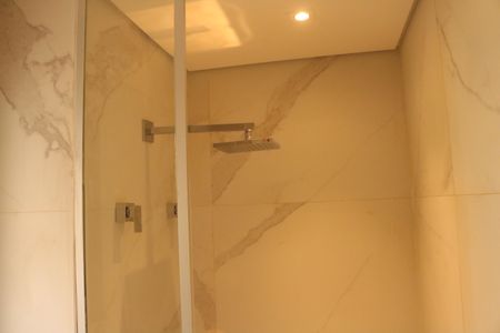 Apartamento à venda com 181m², 3 quartos e 3 vagasBanheiro 1