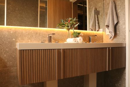 Apartamento à venda com 181m², 3 quartos e 3 vagasBanheiro da Suíte 1