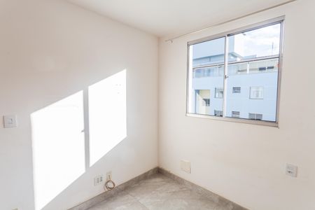 Apartamento à venda com 120m², 4 quartos e 1 vagaQuarto 2