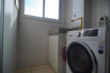 Apartamento à venda com 52m², 2 quartos e 1 vaga Apartamento à venda com 52m², 2 quartos e 1 vagaÁrea de Serviço