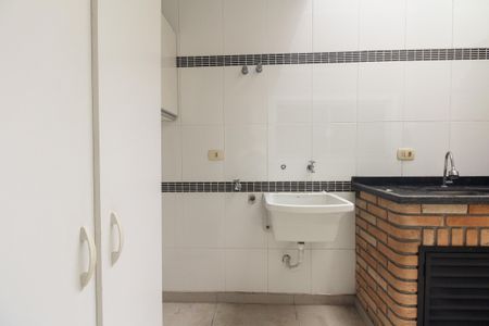 Casa à venda com 280m², 3 quartos e 2 vagas Casa à venda com 280m², 3 quartos e 2 vagasÁrea de Serviço