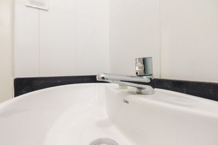 Casa à venda com 280m², 3 quartos e 2 vagas Casa à venda com 280m², 3 quartos e 2 vagasBanheiro Suíte 2