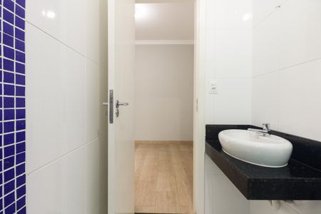Casa à venda com 280m², 3 quartos e 2 vagas Casa à venda com 280m², 3 quartos e 2 vagasBanheiro Suíte 2