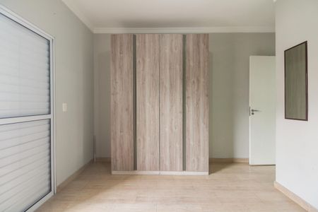 Casa à venda com 280m², 3 quartos e 2 vagas Casa à venda com 280m², 3 quartos e 2 vagasSuíte 3