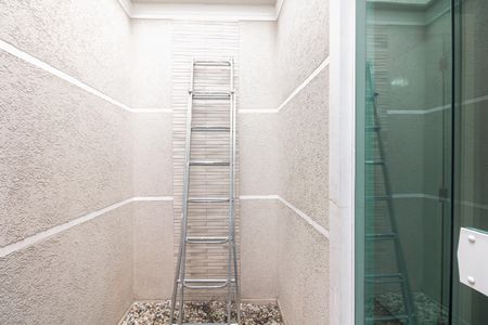 Casa à venda com 280m², 3 quartos e 2 vagas Casa à venda com 280m², 3 quartos e 2 vagasJardim de Inverno