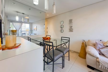 Apartamento à venda com 65m², 3 quartos e 1 vaga Apartamento à venda com 65m², 3 quartos e 1 vagaSala