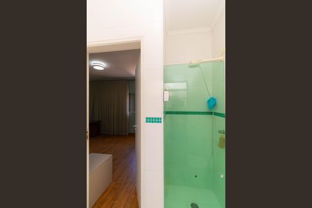 Casa à venda com 280m², 3 quartos e 5 vagas Casa à venda com 280m², 3 quartos e 5 vagasBanheiro da Suíte 2