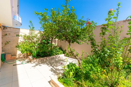 Casa à venda com 280m², 3 quartos e 5 vagas Casa à venda com 280m², 3 quartos e 5 vagasÁrea comum