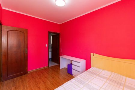 Casa à venda com 280m², 3 quartos e 5 vagas Casa à venda com 280m², 3 quartos e 5 vagasSuíte 1