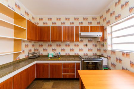 Casa à venda com 280m², 3 quartos e 5 vagas Casa à venda com 280m², 3 quartos e 5 vagasCozinha