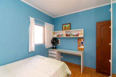 Casa à venda com 280m², 3 quartos e 5 vagas Casa à venda com 280m², 3 quartos e 5 vagasQuarto