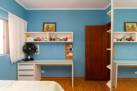 Casa à venda com 280m², 3 quartos e 5 vagas Casa à venda com 280m², 3 quartos e 5 vagasQuarto