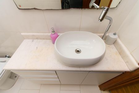 Casa à venda com 280m², 3 quartos e 5 vagas Casa à venda com 280m², 3 quartos e 5 vagasBanheiro 3