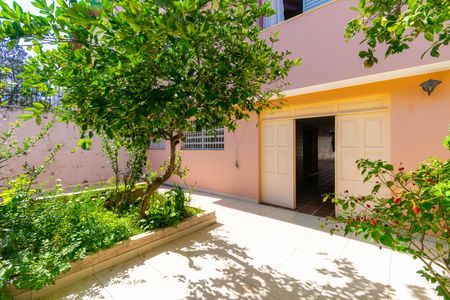 Casa à venda com 280m², 3 quartos e 5 vagas Casa à venda com 280m², 3 quartos e 5 vagasÁrea comum