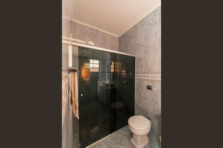 Casa à venda com 280m², 3 quartos e 5 vagas Casa à venda com 280m², 3 quartos e 5 vagasBanheiro da Suíte 1