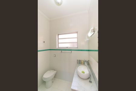 Casa à venda com 280m², 3 quartos e 5 vagas Casa à venda com 280m², 3 quartos e 5 vagasBanheiro da Suíte 2