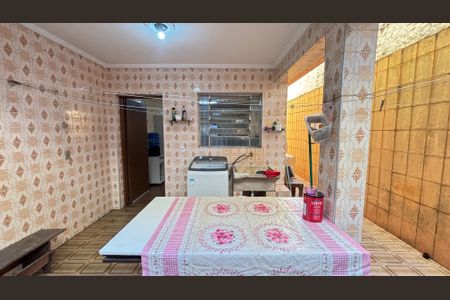 Casa à venda com 157m², 3 quartos e 2 vagas Casa à venda com 157m², 3 quartos e 2 vagasÁrea de Serviço - Quintal