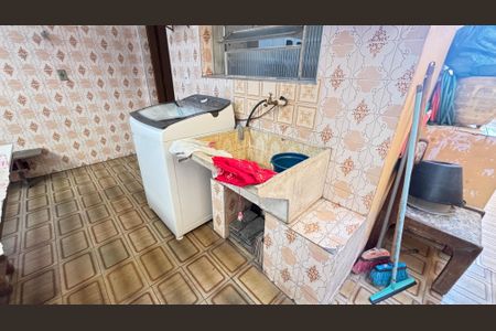 Casa à venda com 157m², 3 quartos e 2 vagas Casa à venda com 157m², 3 quartos e 2 vagasÁrea de Serviço - Quintal