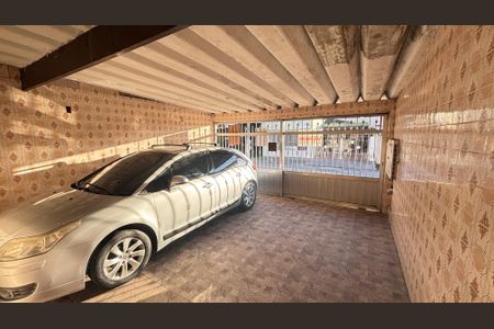 Casa à venda com 157m², 3 quartos e 2 vagas Casa à venda com 157m², 3 quartos e 2 vagasGaragem
