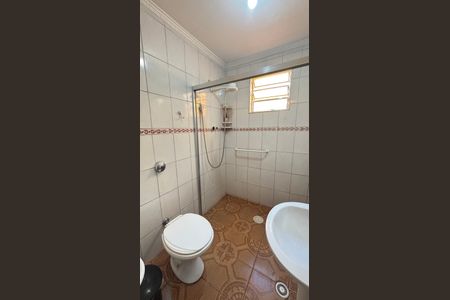 Casa à venda com 157m², 3 quartos e 2 vagas Casa à venda com 157m², 3 quartos e 2 vagasBanheiro