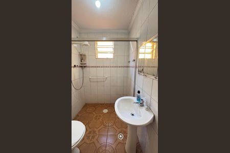 Casa à venda com 157m², 3 quartos e 2 vagas Casa à venda com 157m², 3 quartos e 2 vagasBanheiro