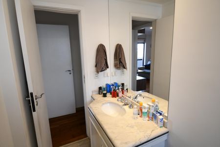 Apartamento à venda com 136m², 3 quartos e 2 vagasBanheiro 2