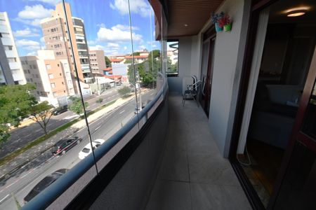 Apartamento à venda com 136m², 3 quartos e 2 vagasSala - Sacada