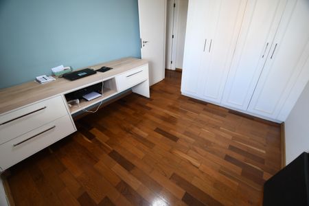 Apartamento à venda com 136m², 3 quartos e 2 vagasQuarto 2