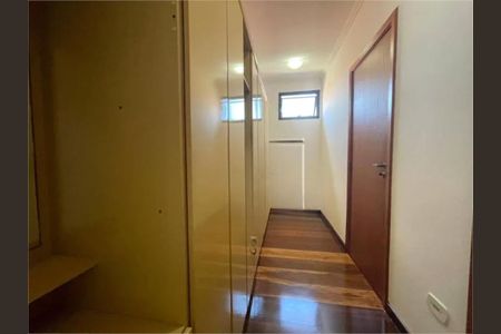 Casa à venda com 310m², 4 quartos e 6 vagas