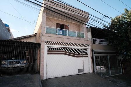 Casa à venda com 190m², 4 quartos e 2 vagasFachada
