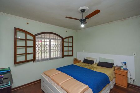 Casa à venda com 334m², 3 quartos e 4 vagas Casa à venda com 334m², 3 quartos e 4 vagasSuite