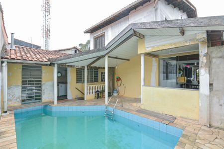 Casa à venda com 334m², 3 quartos e 4 vagas Casa à venda com 334m², 3 quartos e 4 vagasPiscina
