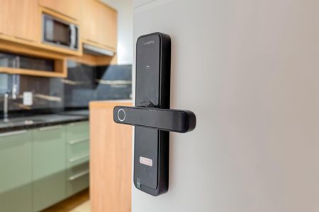 Studio à venda com 28m², 1 quarto e sem vaga Studio à venda com 28m², 1 quarto e sem vagaFechadura Eletrônica