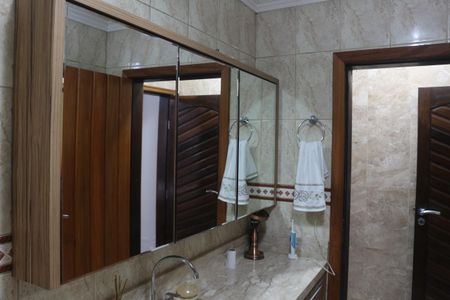 Casa à venda com 135m², 2 quartos e 2 vagasBanheiro Social