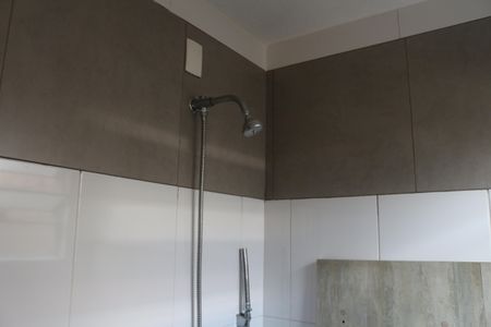 Casa à venda com 135m², 2 quartos e 2 vagasLavabo