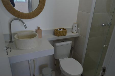 Apartamento à venda com 46m², 2 quartos e 1 vaga Apartamento à venda com 46m², 2 quartos e 1 vagaBanheiro