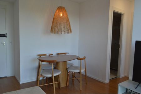 Apartamento à venda com 46m², 2 quartos e 1 vaga Apartamento à venda com 46m², 2 quartos e 1 vagaSala