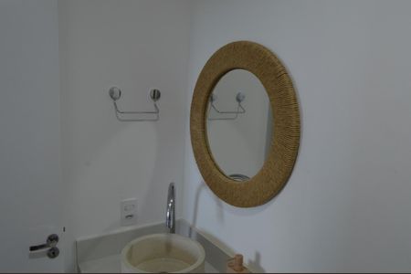 Apartamento à venda com 46m², 2 quartos e 1 vaga Apartamento à venda com 46m², 2 quartos e 1 vagaBanheiro