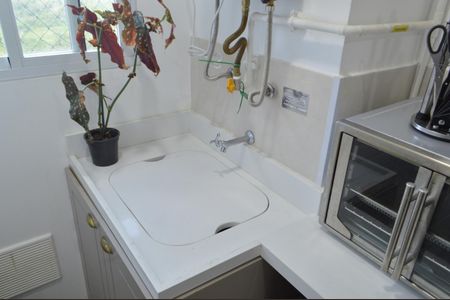 Apartamento à venda com 46m², 2 quartos e 1 vaga Apartamento à venda com 46m², 2 quartos e 1 vagaÁrea de Serviço