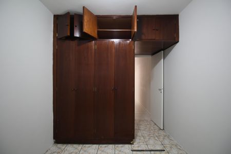 Casa à venda com 70m², 2 quartos e 2 vagasQuarto 1