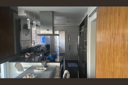 Apartamento à venda com 310m², 4 quartos e 4 vagas Apartamento à venda com 310m², 4 quartos e 4 vagasFoto 05