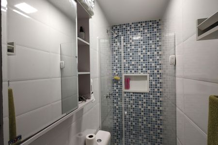 Apartamento à venda com 114m², 4 quartos e 2 vagas Apartamento à venda com 114m², 4 quartos e 2 vagasBanheiro de serviço