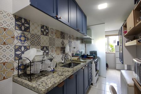 Apartamento à venda com 114m², 4 quartos e 2 vagas Apartamento à venda com 114m², 4 quartos e 2 vagasCozinha - Armários