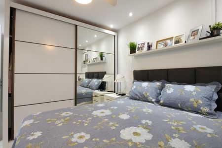 Apartamento à venda com 114m², 4 quartos e 2 vagas Apartamento à venda com 114m², 4 quartos e 2 vagasSuíte