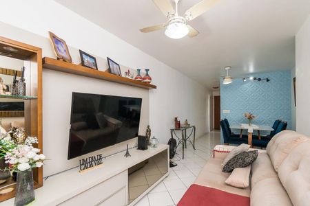 Apartamento à venda com 74m², 3 quartos e 1 vaga Apartamento à venda com 74m², 3 quartos e 1 vagaSala