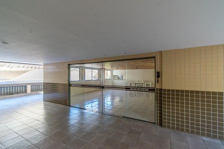 Apartamento à venda com 74m², 3 quartos e 1 vaga Apartamento à venda com 74m², 3 quartos e 1 vagaÁrea comum